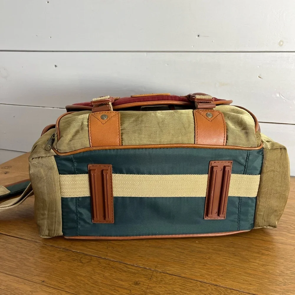 RAVE Multi-Color Camera  Bag - Picture 7 of 10